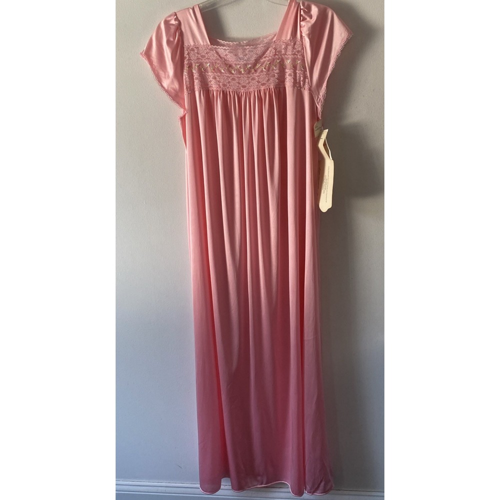 Vintage Vanity Fair Nightgown Nylon Sleeveless Satin Trim Silky Tea Rose Size S